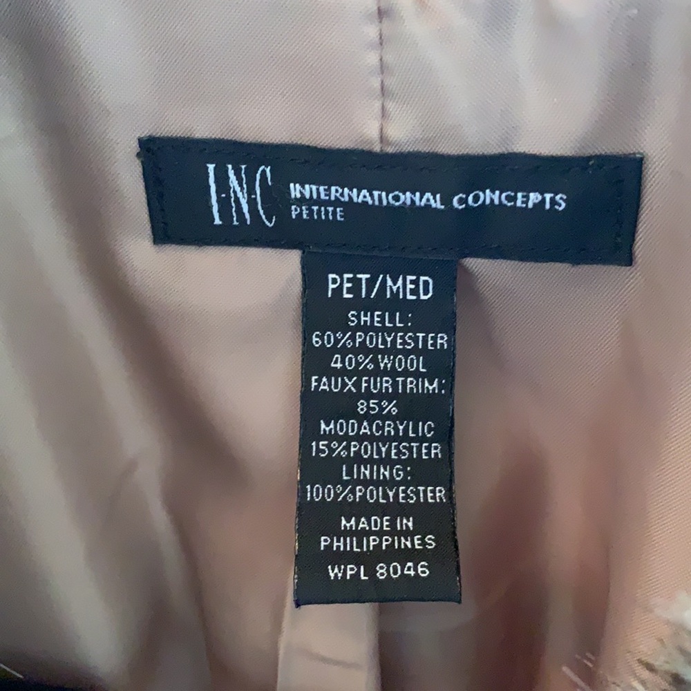 Coat - Picture 3 of 6